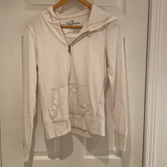 2 for 1 American Eagle Sweaters - Picture 5 of 7